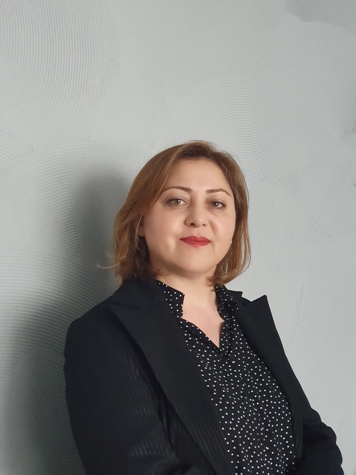 CENNET SEZGİN / Administrative Assistant